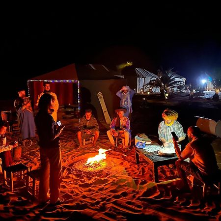 Camel Luxury Camp Bed & Breakfast เมอร์ซูกา ภายนอก รูปภาพ