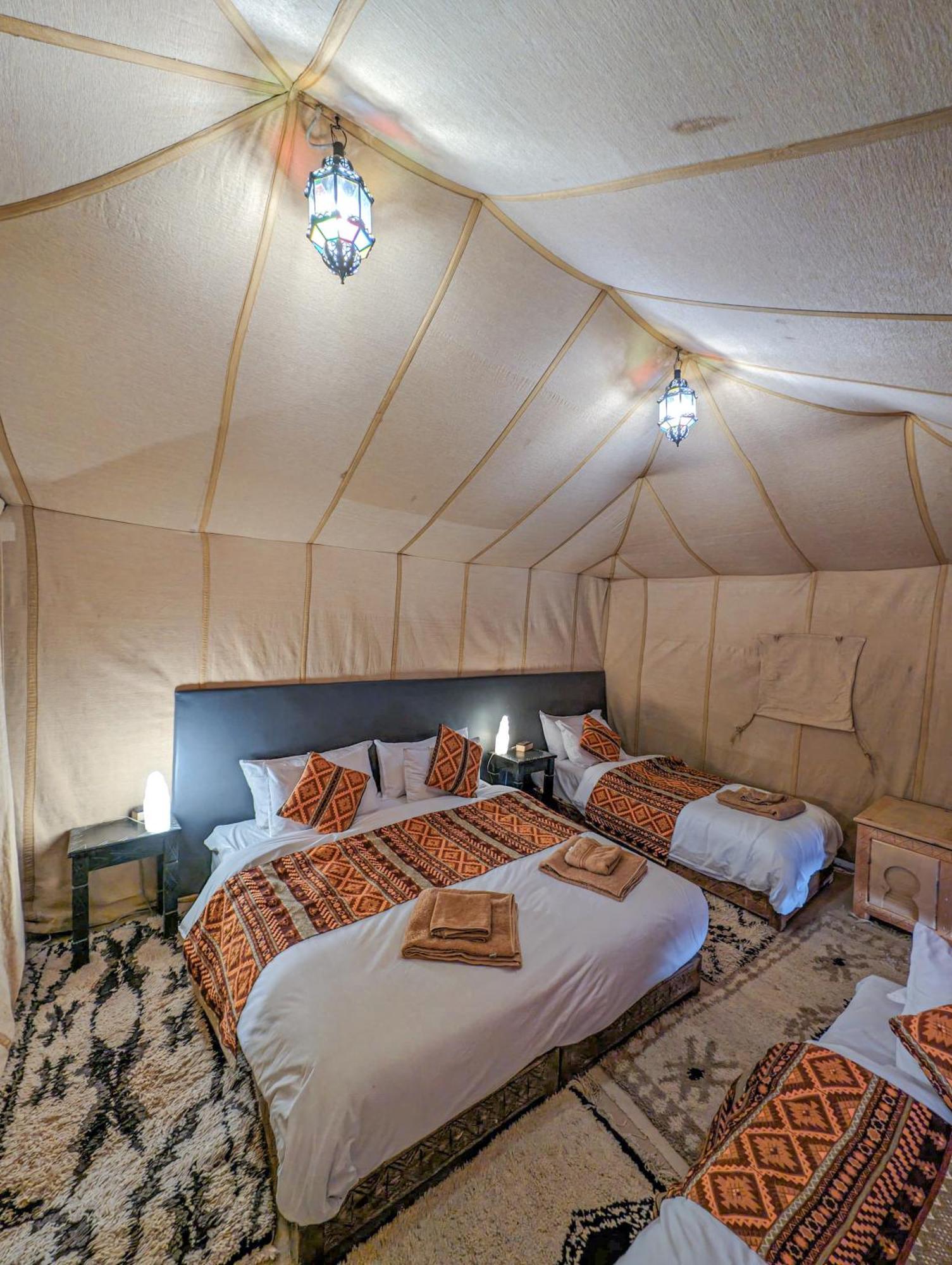 Camel Luxury Camp Bed & Breakfast เมอร์ซูกา ภายนอก รูปภาพ