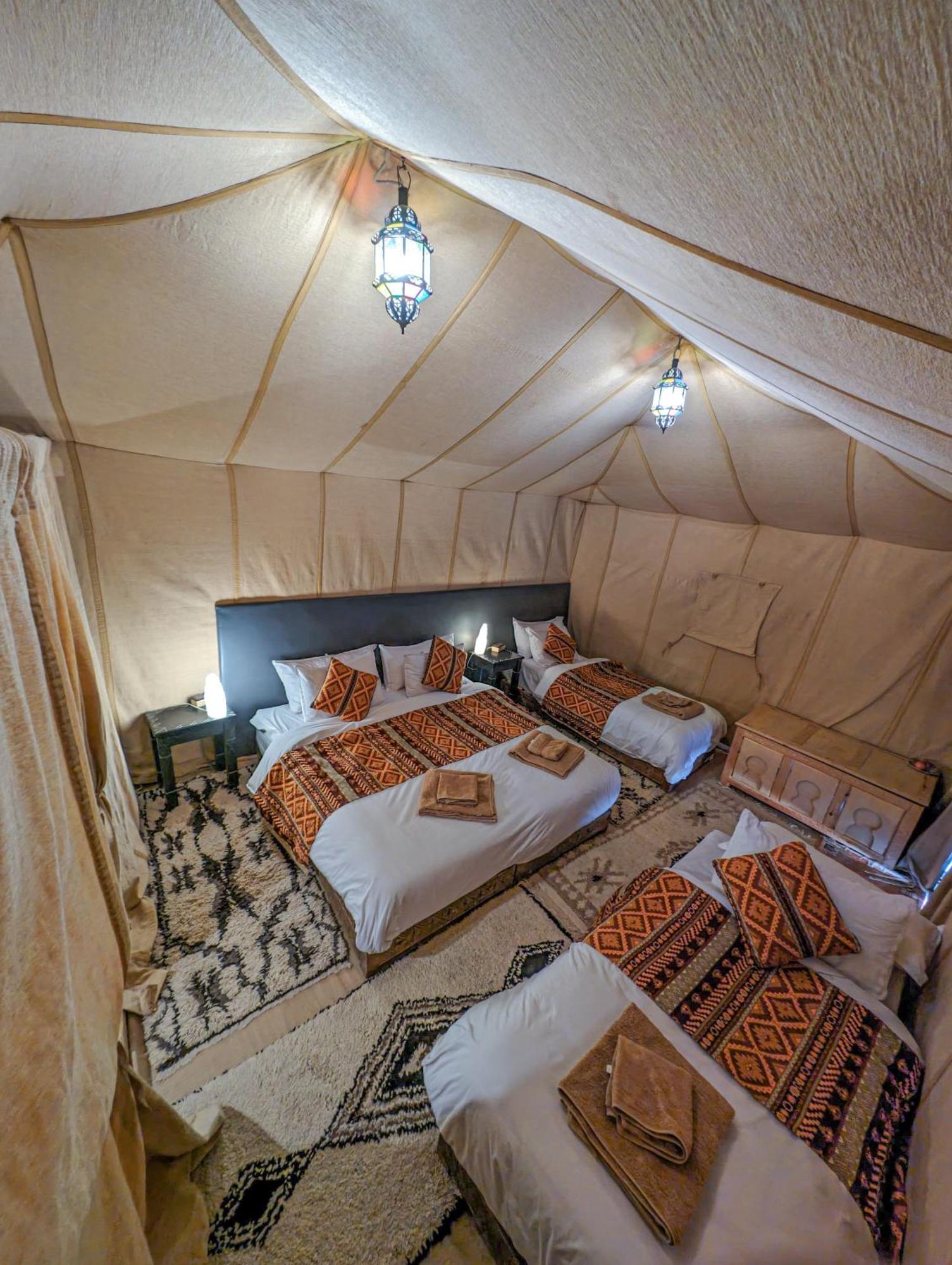 Camel Luxury Camp Bed & Breakfast เมอร์ซูกา ภายนอก รูปภาพ