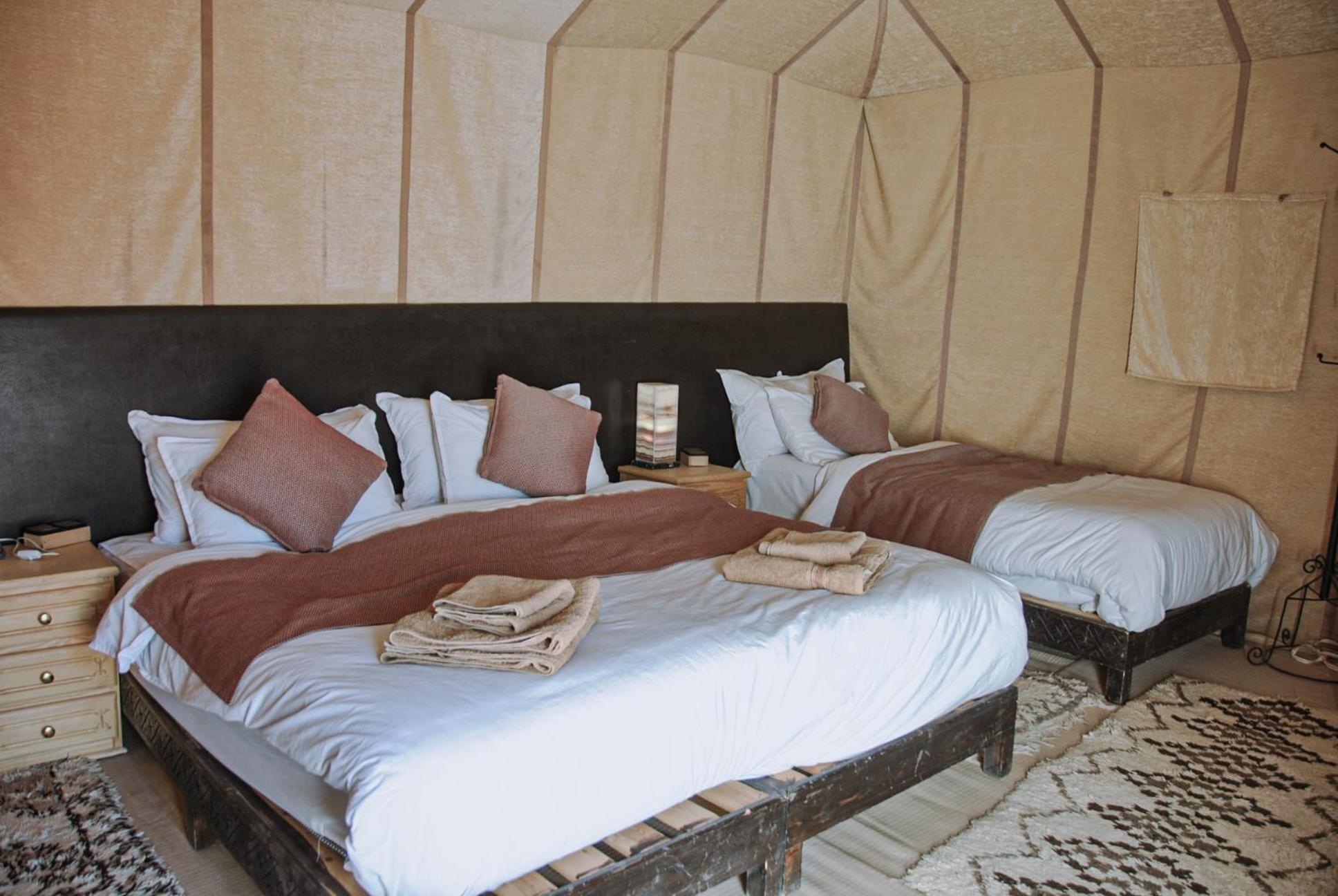 Camel Luxury Camp Bed & Breakfast เมอร์ซูกา ภายนอก รูปภาพ