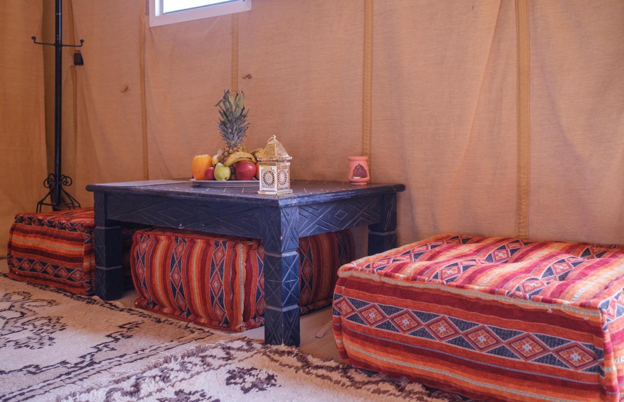 Camel Luxury Camp Bed & Breakfast เมอร์ซูกา ภายนอก รูปภาพ