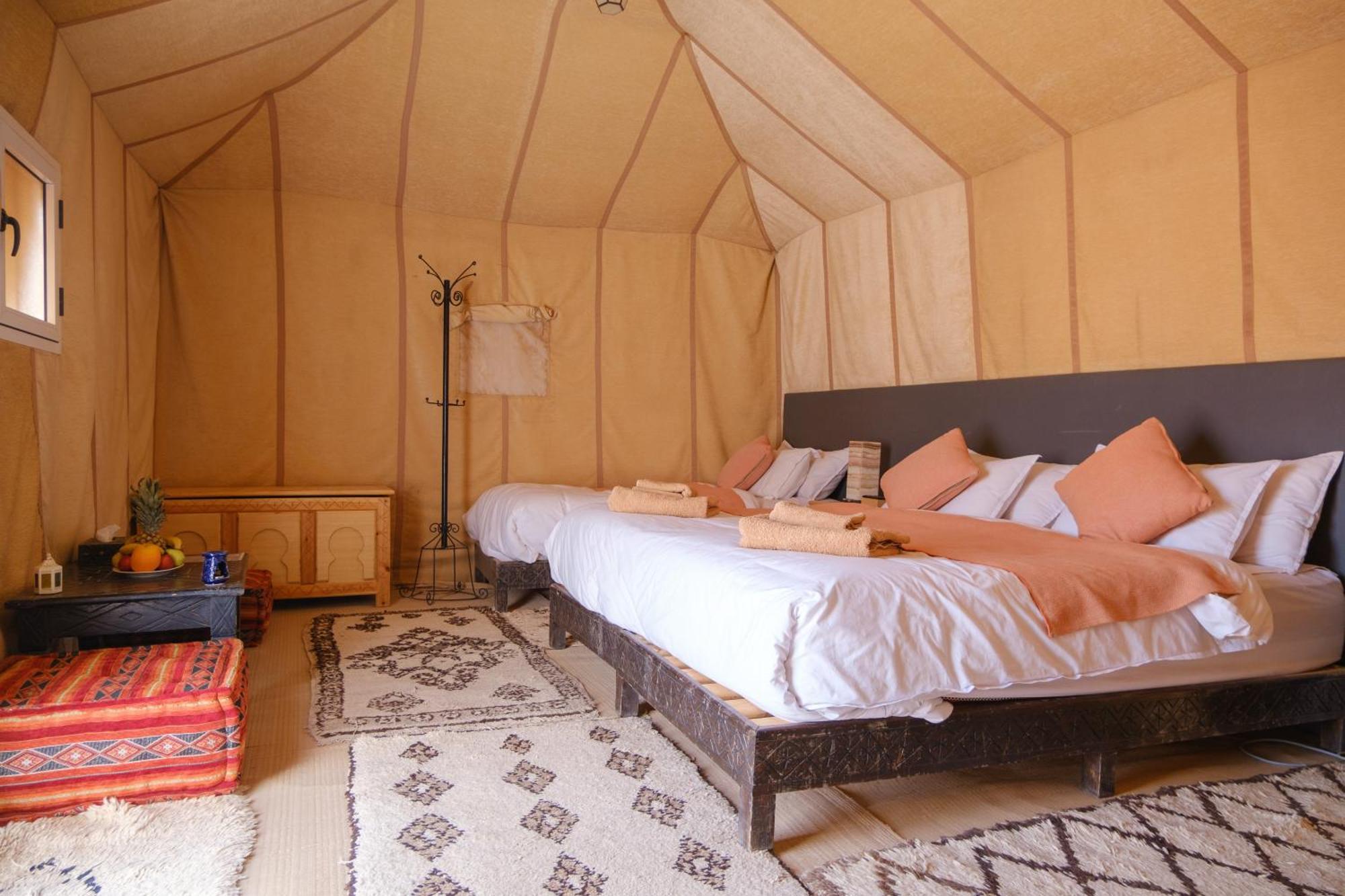 Camel Luxury Camp Bed & Breakfast เมอร์ซูกา ภายนอก รูปภาพ